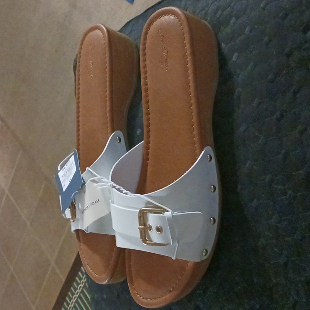 Ladies sandal slides